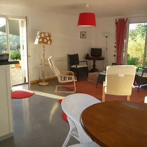  Apartment Splendide Vue Pyrenees, Rez De Jardin 2